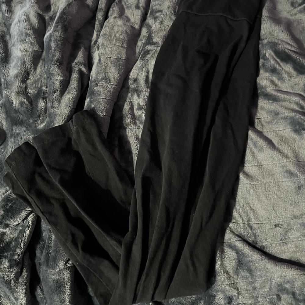 Black leggings